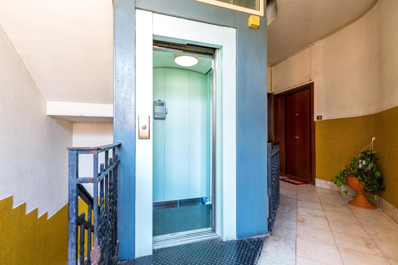 Rione Emanuele III - 4 Bedroom Apartment Νάπολη Εξωτερικό φωτογραφία